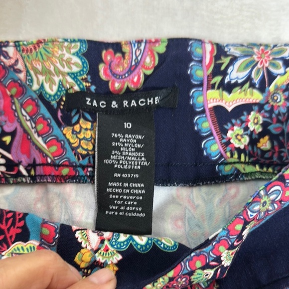 Zac & Rachel Multicolor Paisley Cropped Pants - Picture 2 of 9